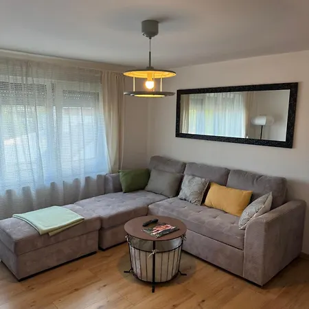Fully Equipped Floor * Schalchham